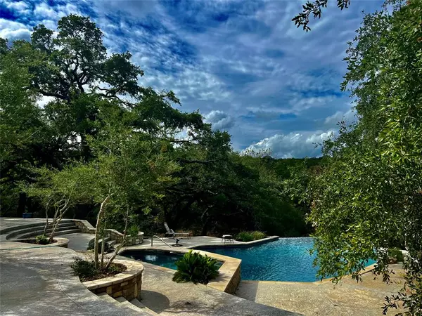 Wimberley, TX 78676,5005 FM 3237 RD