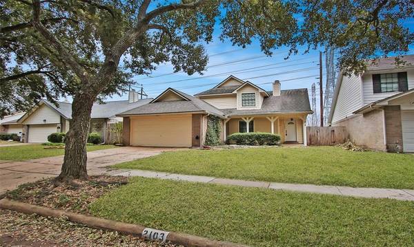 2103 Creekshire DR,  Sugar Land,  TX 77478