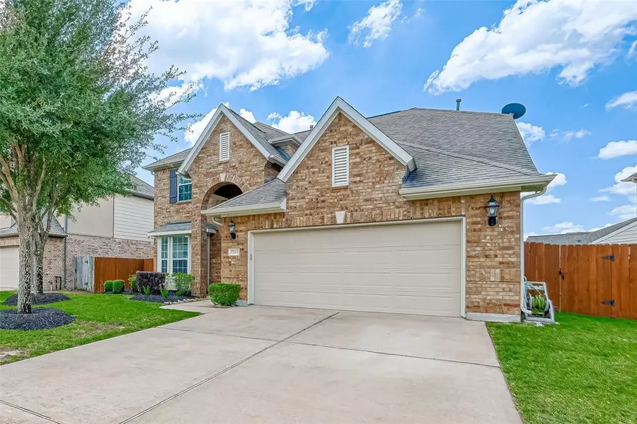 27203 Walden Gulch LN, Katy, TX 77494