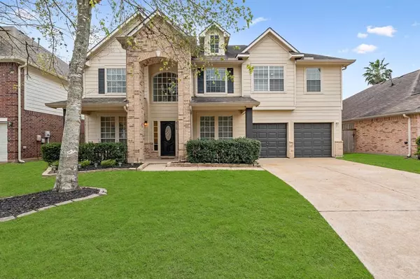 8110 Moss Stone DR, Sugar Land, TX 77479