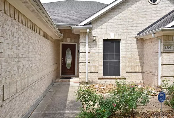 Rosenberg, TX 77471,4303 Debbie CT