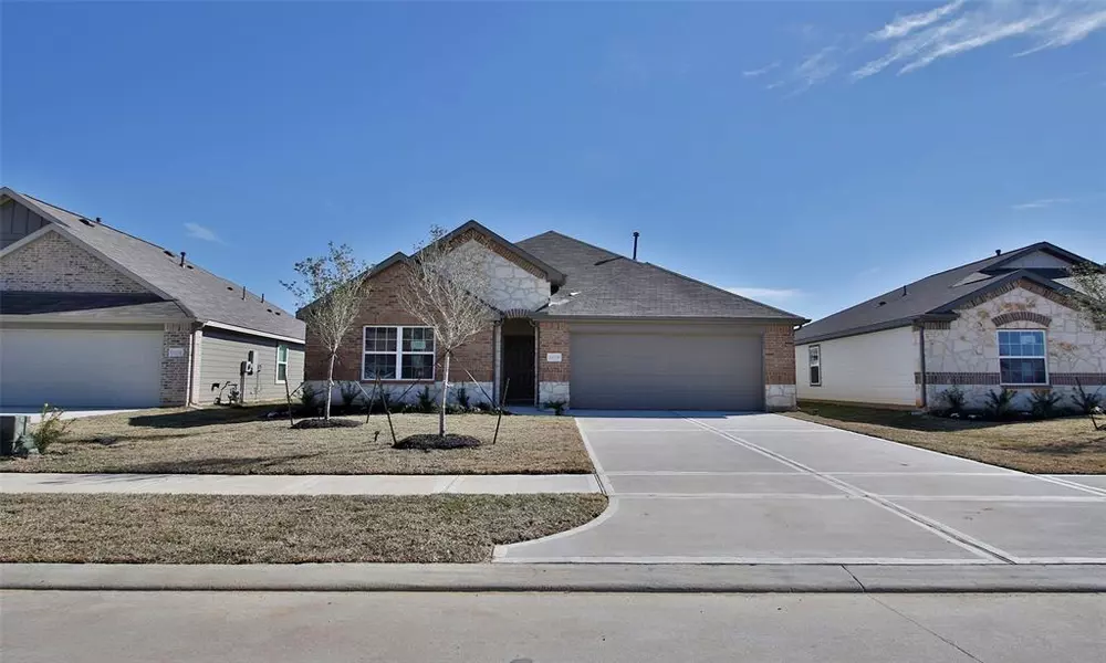 11729 Airspeed DR, Conroe, TX 77303