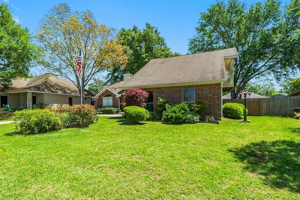 Willis, TX 77318,5341 Lakeshore DR