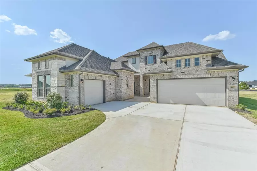 225 Peninsula Point DR, Montgomery, TX 77356