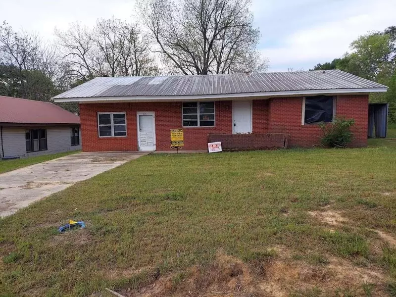 505 W Frazior ST, Linden, TX 75563