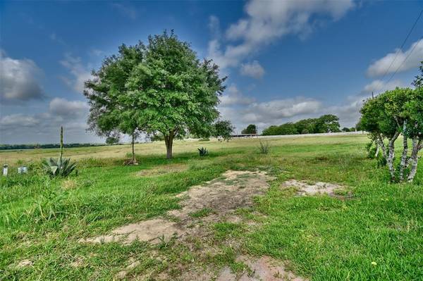 New Ulm, TX 78950,0000 Post Oak Point RD