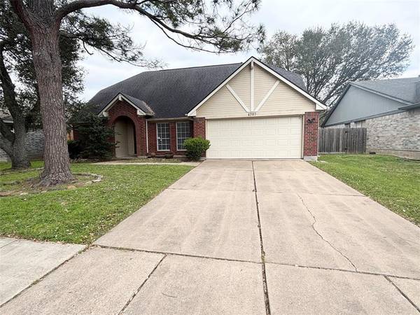 4707 W Linden PL, Pearland, TX 77584