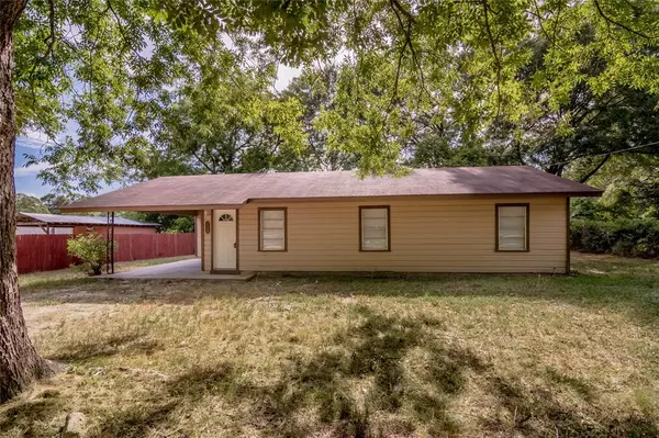 209 Birch ST, Woodville, TX 75979