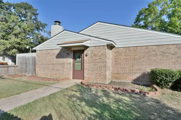 Brenham, TX 77833,809 Pecan ST