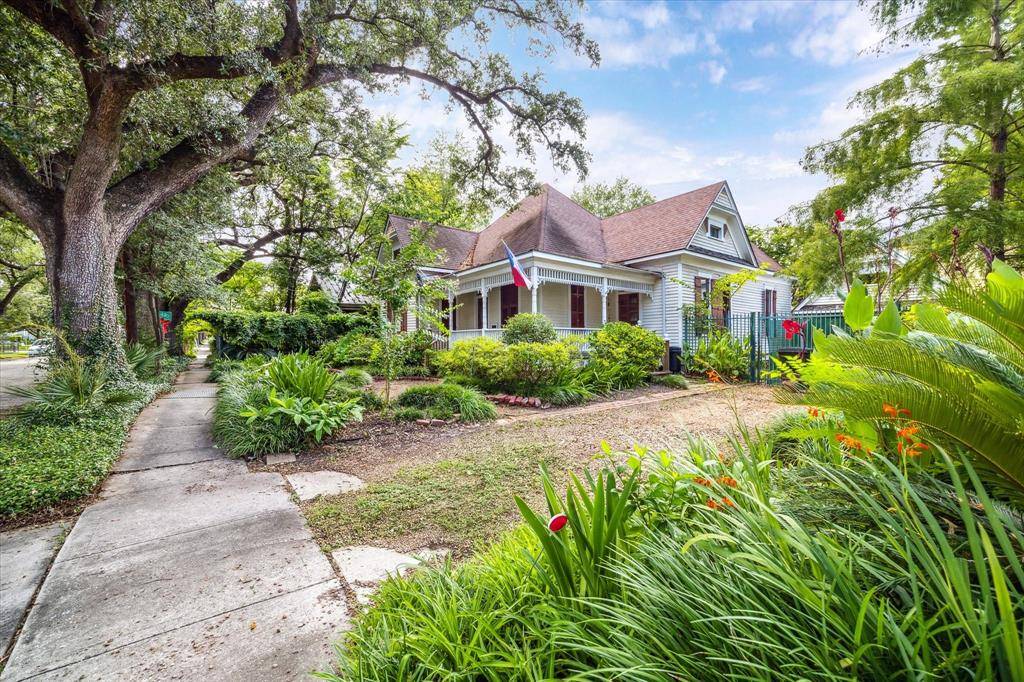 Houston, TX 77009,519 Bayland AVE