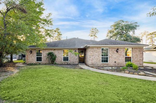 29105 Cedarwood DR, Shenandoah, TX 77381