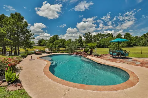 16020 Pine Country BLVD, Tomball, TX 77377