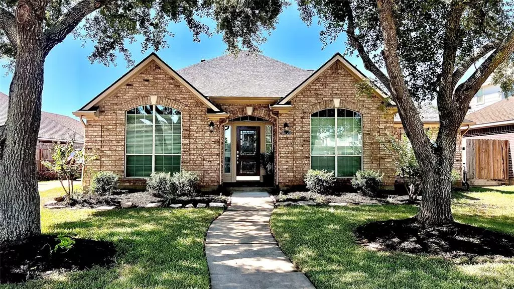 5710 Berkshire Ridge DR, Sugar Land, TX 77479