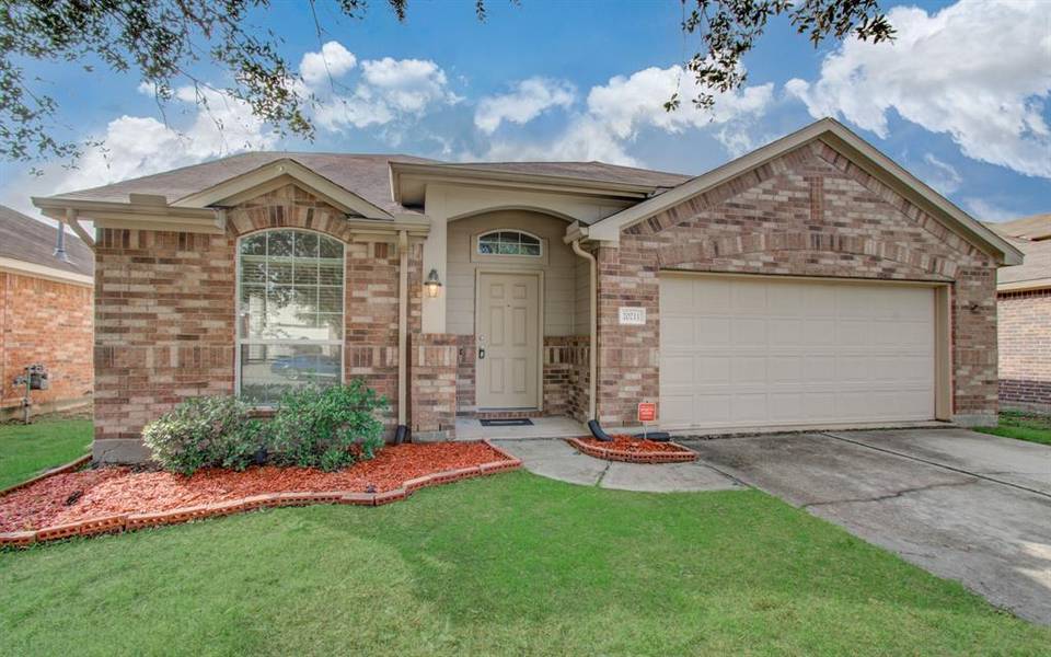 20211 Niagara Falls DR, Tomball, TX 77375