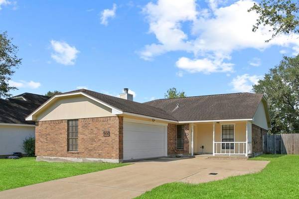 502 Live Oak AVE, Bay City, TX 77414