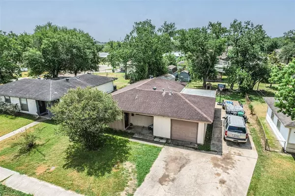 Pasadena, TX 77506,2816 Camille ST