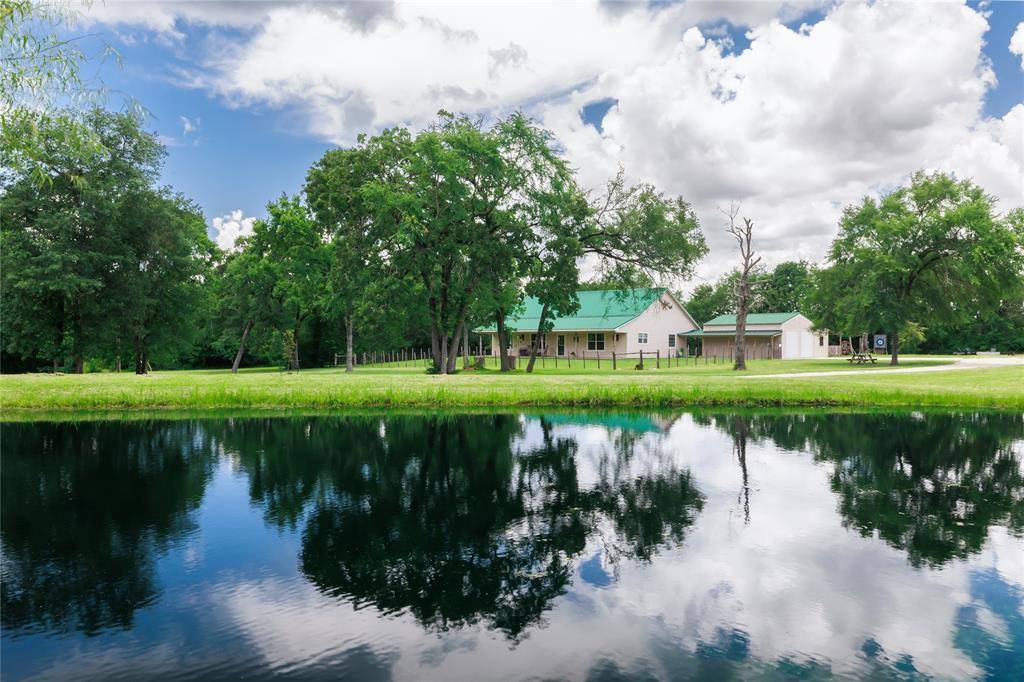 307 Fm 980 RD, Huntsville, TX 77320