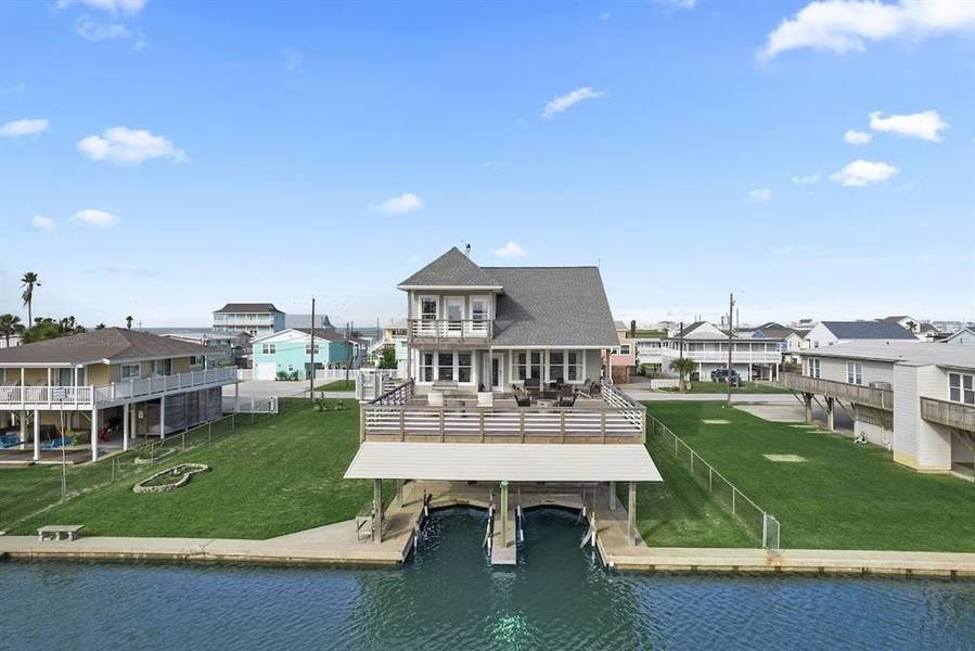 3814 Brewster Key, Galveston, TX 77554