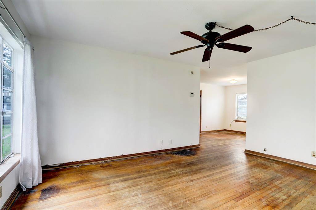 Houston, TX 77076,614 Benbrook DR