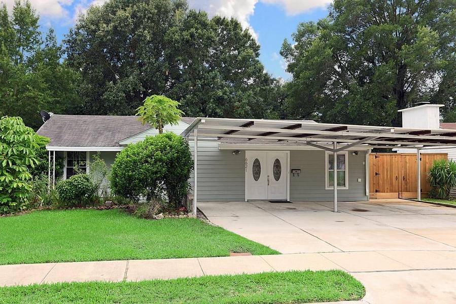 6621 Westview, Houston, TX 77055