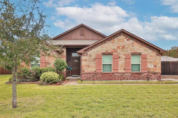 93 Minnie DR, Dayton, TX 77535