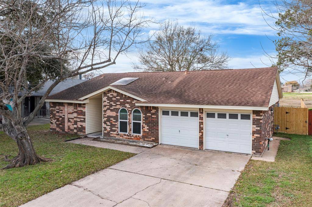 4706 Jefferson ST, Deer Park, TX 77536