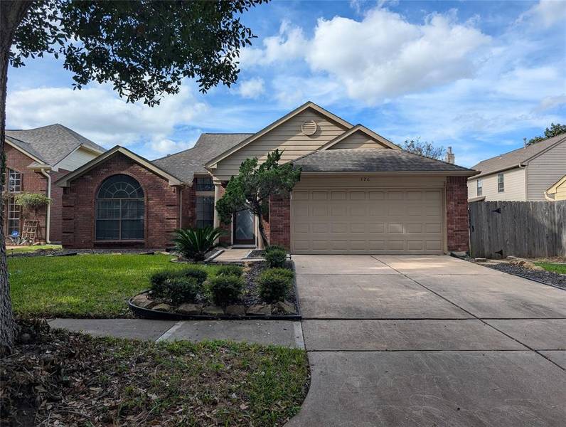 326 Scarlet Maple DR, Sugar Land, TX 77479