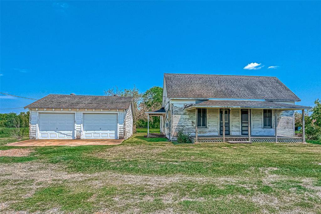 6143 Kamas LN, Needville, TX 77461