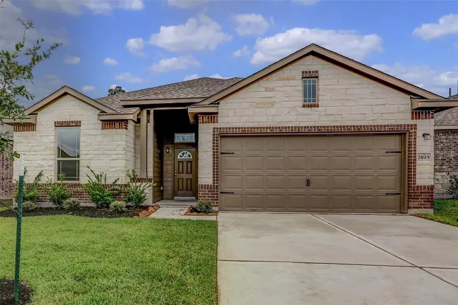 11306 Cora LN, Willis, TX 77318