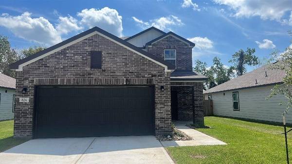 824 Westpointe DR, Dayton, TX 77535