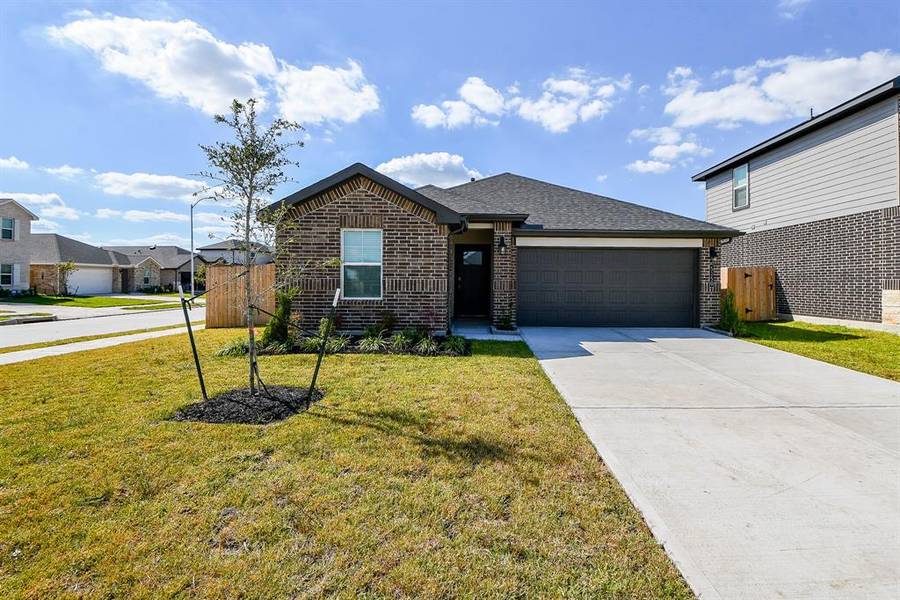 5150 Hunters Trail, Rosharon, TX 77545