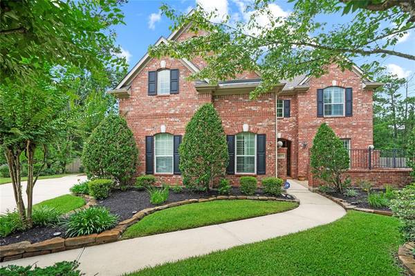 3 Graylin Woods PL, The Woodlands, TX 77382