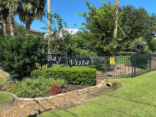 Seabrook, TX 77586,622 Bay Vista DR