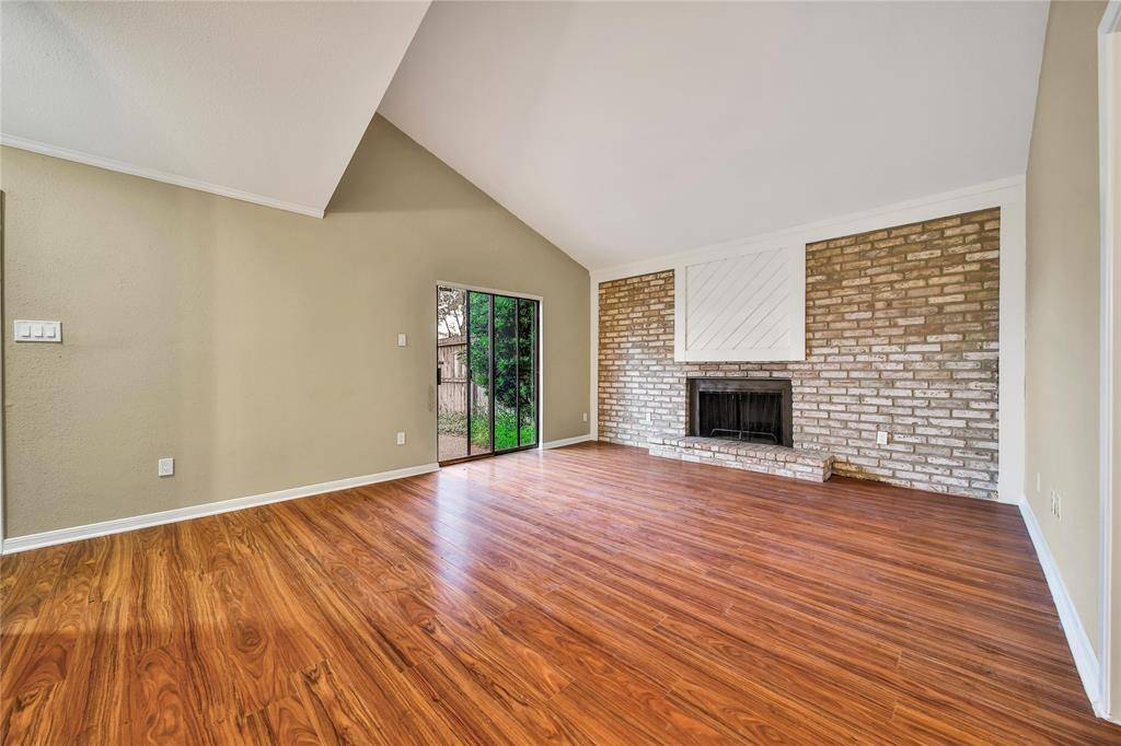 Houston, TX 77092,6401 Deihl RD #901