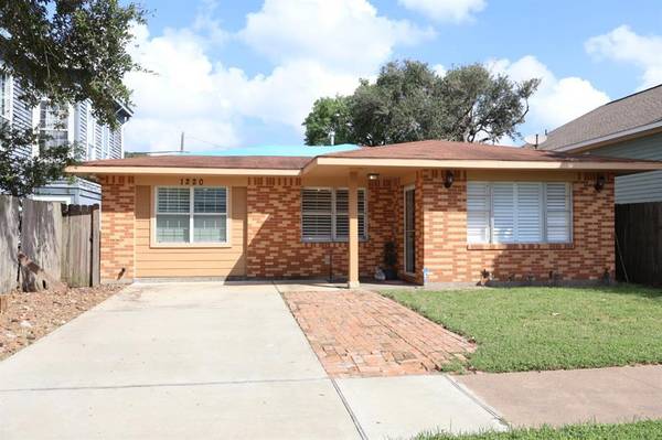 1220 Avenue L, Galveston, TX 77550