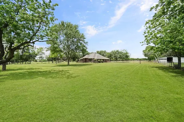 Alvin, TX 77511,1037 County Road 147