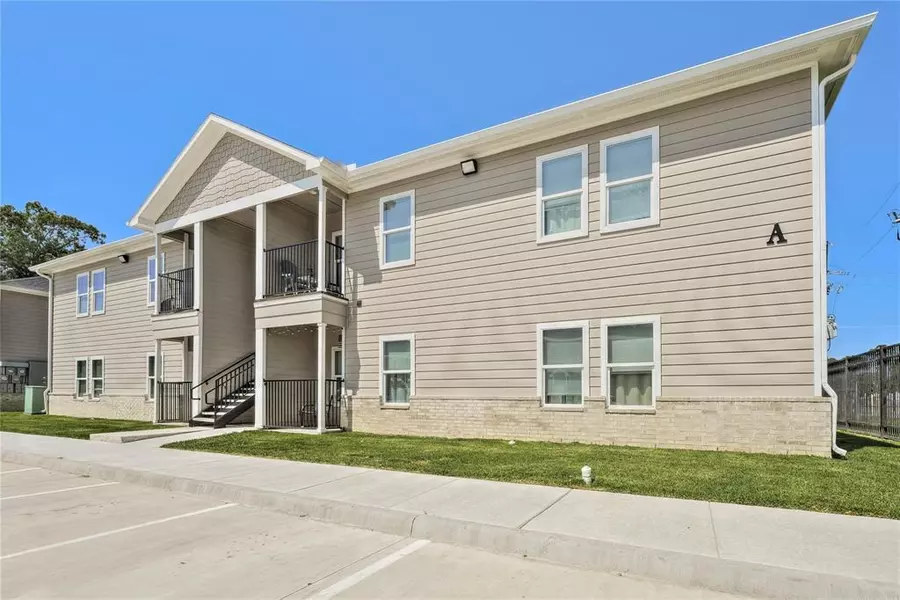 21754 McCleskey RD #213, New Caney, TX 77357