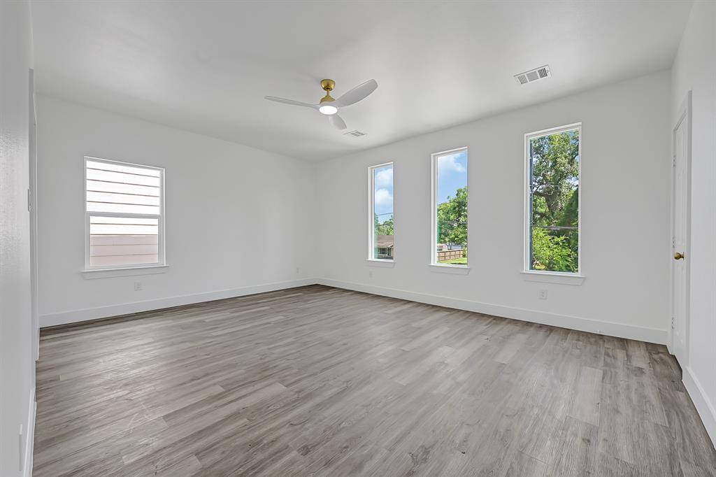 Houston, TX 77088,2332 Wavell ST