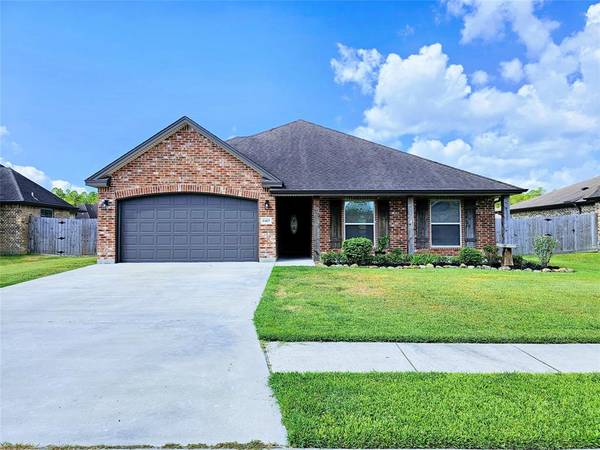 6425 Kerrville LN, Lumberton, TX 77657