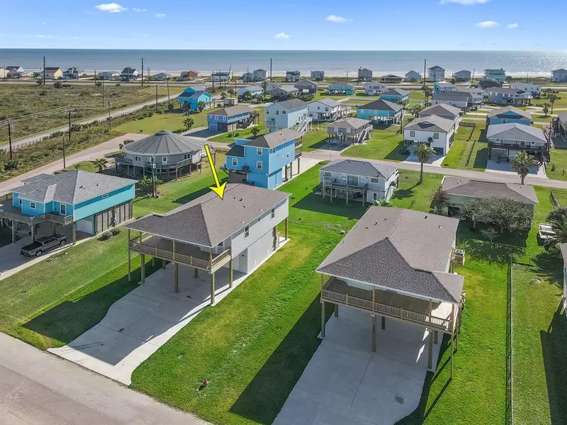 22803 Mriamar Dr, Galveston, TX 77554