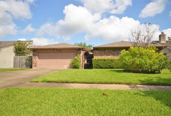 15707 Parksley Drive, Houston, TX 77059