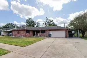 1510 Avenue B, Danbury, TX 77534