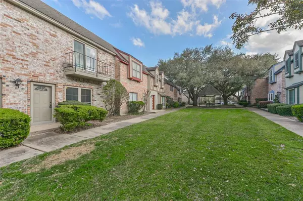 Houston, TX 77079,14723 Barryknoll LN #97