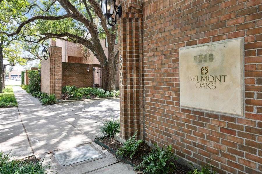 6700 Belmont ST #7, West University Place, TX 77005