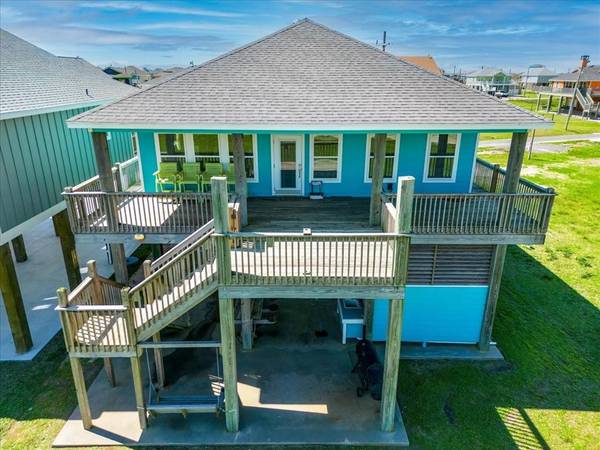 942 Palm Ridge DR, Crystal Beach, TX 77650