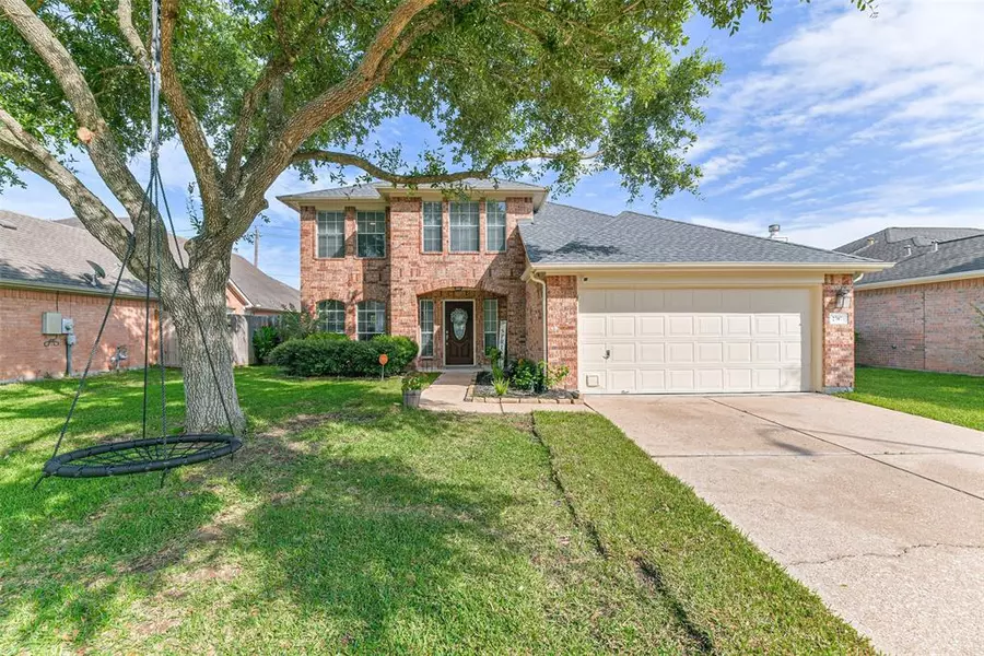 2707 Cross Tide LN, Friendswood, TX 77546