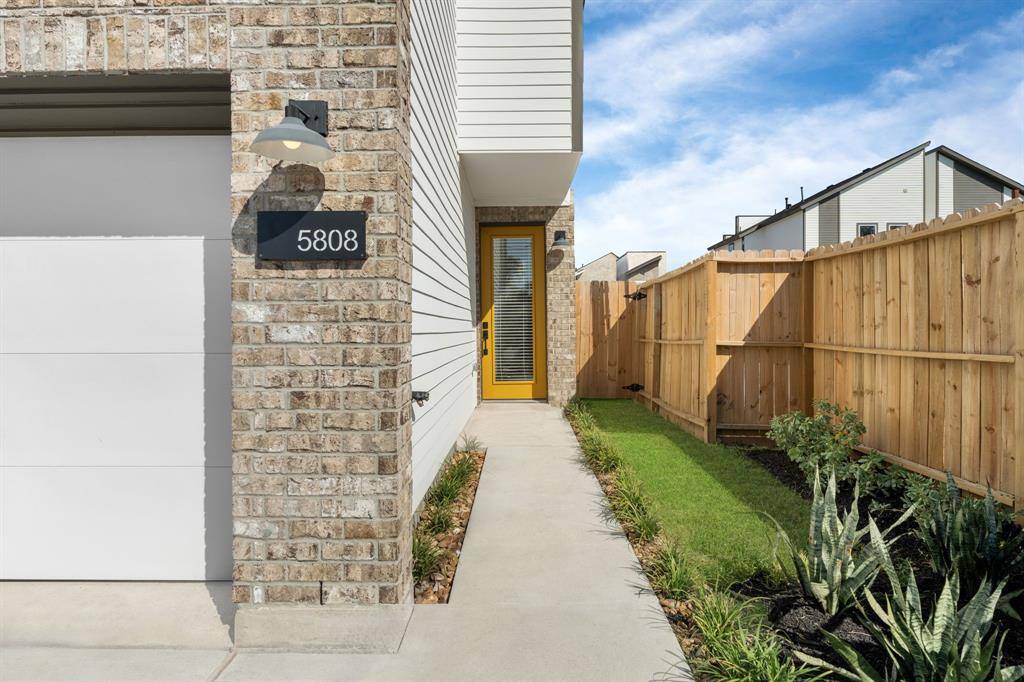 Houston, TX 77091,5809 Francis Oak Place PL