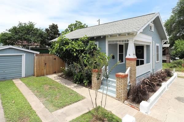 2015 49th ST, Galveston, TX 77551