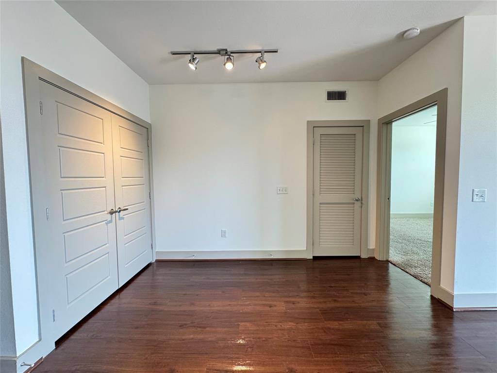 Houston, TX 77007,145 Heights BLVD #166