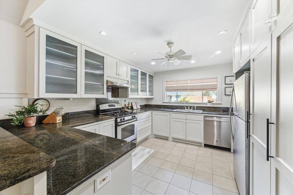 Houston, TX 77018,2023 Du Barry LN
